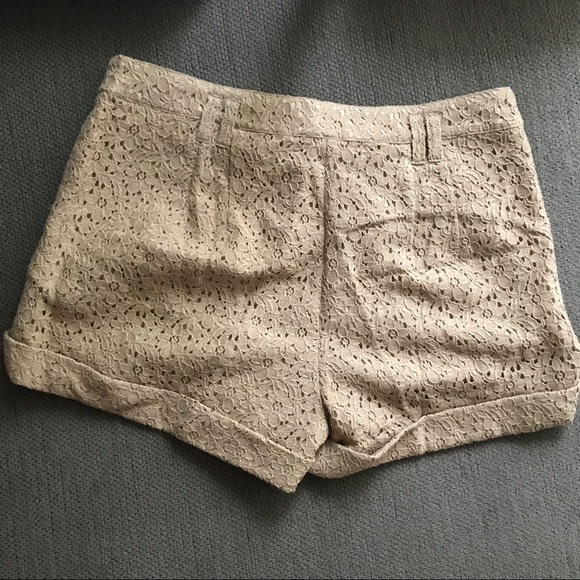 Tan lace Shorts - Picture 2 of 5
